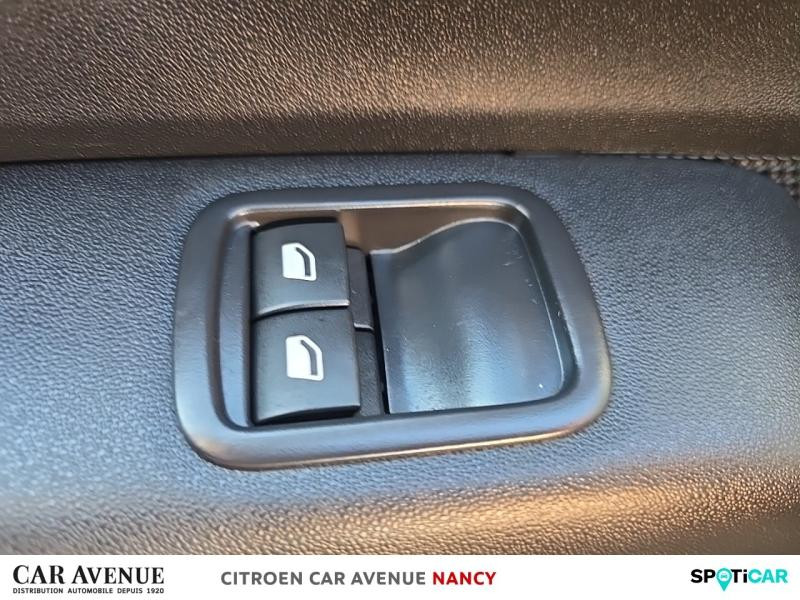 Used CITROEN C3 PureTech 82ch Graphic S&S E6.d 2019 Blanc Banquise - Rouge Aden € 9990 in Nancy