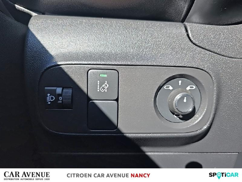Used CITROEN C3 PureTech 82ch Graphic S&S E6.d 2019 Blanc Banquise - Rouge Aden € 9990 in Nancy