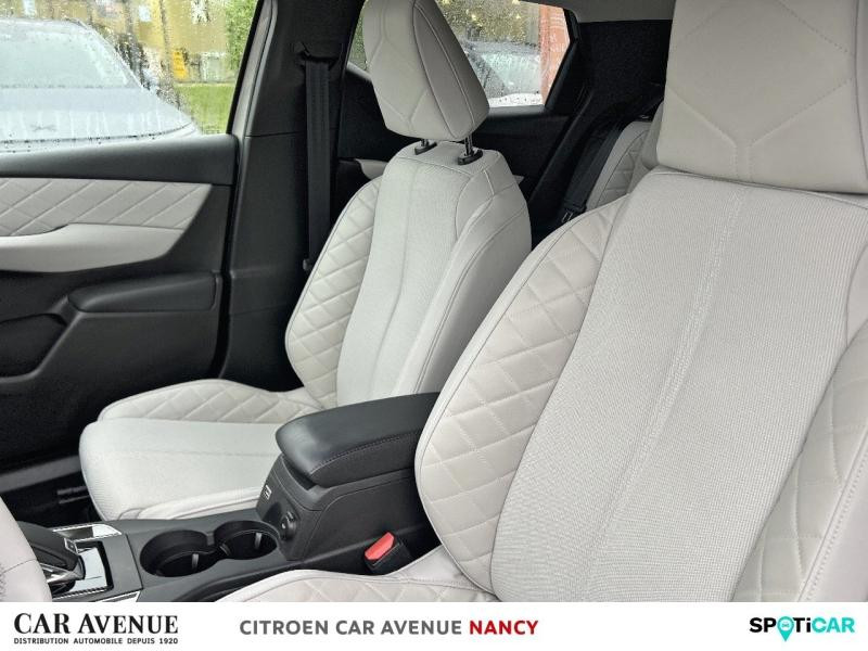 Occasion DS DS 3 Crossback PureTech 130ch Grand Chic Automatique 7cv 2021 Cristal Pearl (M) - Toit Noir Perla Nera 20490 € à Nancy