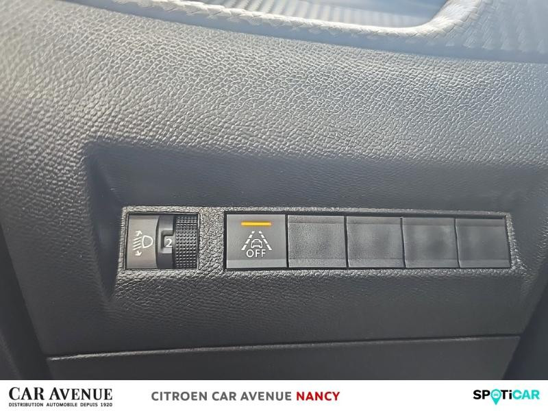 Used PEUGEOT 208 1.2 PureTech 75ch S&S Style 2021 Rouge Elixir (V) € 12390 in Nancy