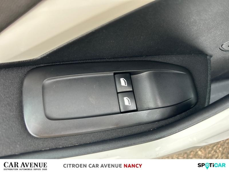 Used PEUGEOT 208 1.2 PureTech 68ch E6.c Like 5p 2019 Blanc Banquise € 7990 in Nancy