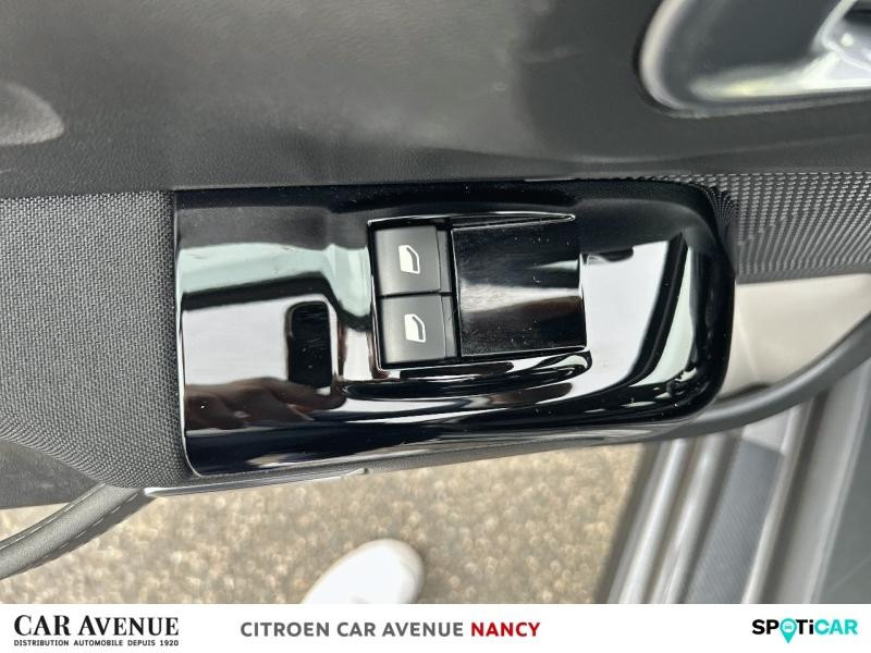 Occasion CITROEN C3 1.2 PureTech 110ch S&S Shine 124g 2021 Gris Platinium (M) - Rouge Aden 12990 € à Nancy