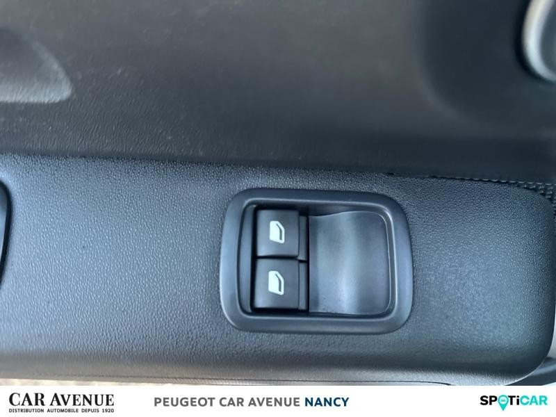 Occasion CITROEN C3 1.2 PureTech 83ch S&S Feel Pack 2022 Blanc Banquise (O) 10990 € à Nancy