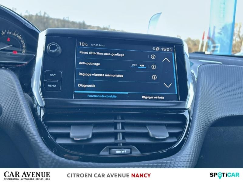 Used PEUGEOT 208 1.2 PureTech 82ch E6.c Signature 5p 2019 Blanc Banquise € 10490 in Nancy