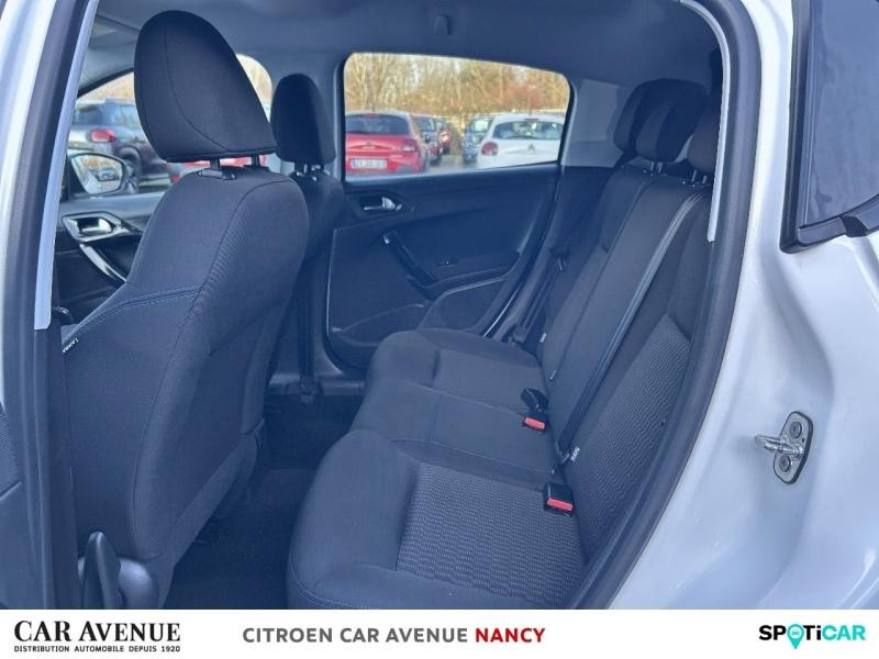 Used PEUGEOT 208 1.2 PureTech 82ch E6.c Signature 5p 2019 Blanc Banquise € 10490 in Nancy