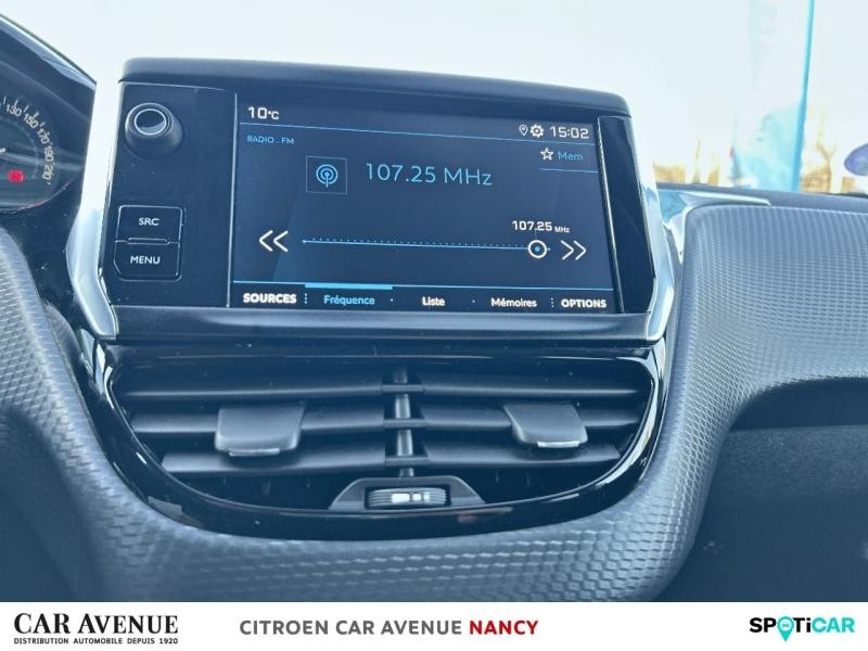 Used PEUGEOT 208 1.2 PureTech 82ch E6.c Signature 5p 2019 Blanc Banquise € 10490 in Nancy