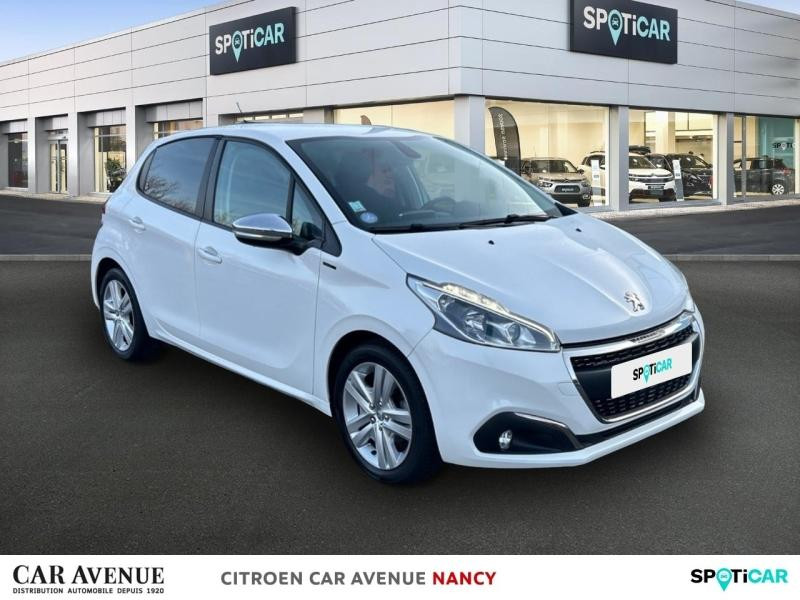 Used PEUGEOT 208 1.2 PureTech 82ch E6.c Signature 5p 2019 Blanc Banquise € 10490 in Nancy