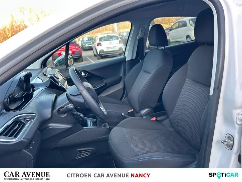 Used PEUGEOT 208 1.2 PureTech 82ch E6.c Signature 5p 2019 Blanc Banquise € 10490 in Nancy