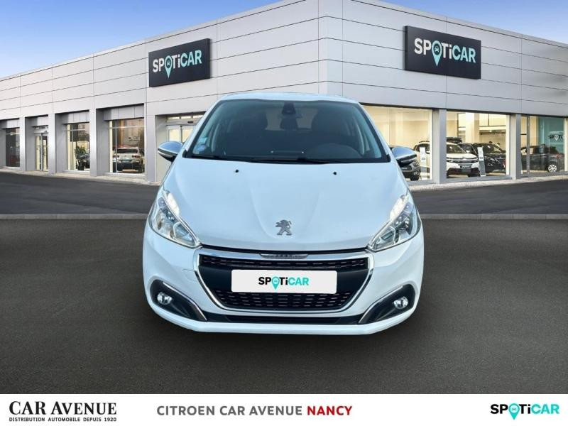 Used PEUGEOT 208 1.2 PureTech 82ch E6.c Signature 5p 2019 Blanc Banquise € 10490 in Nancy