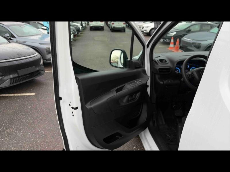 Used CITROEN Berlingo Van M 800kg Electrique 136ch Batterie 50 kWh Cabine Extenso 3 places Pack Driver Connect 2023 Blanc Icy € 15990 in Nancy