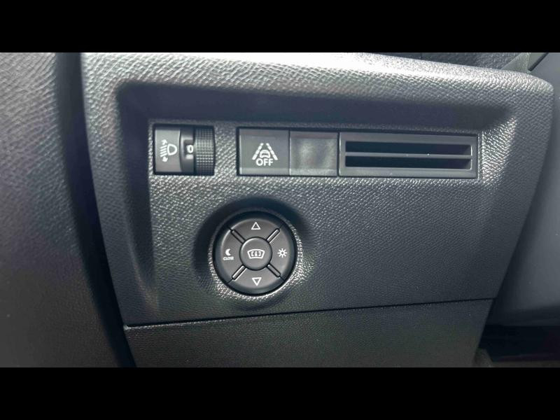 Used CITROEN C4 PureTech 130ch S&S Feel Pack EAT8 2021 Pack Color Anodised Deep Red € 16390 in Nancy