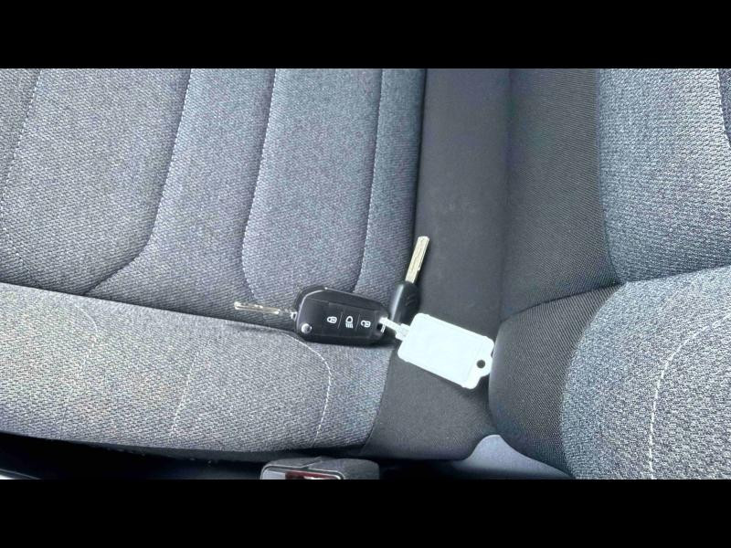 Occasion CITROEN C3 1.5 BlueHDi 100ch S&S Feel E6.d 2022 Blanc Banquise (O) - Rouge Aden 12490 € à Nancy