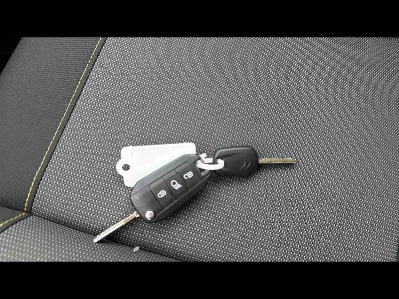 Occasion CITROEN C3 1.5 BlueHDi 100ch S&S Feel E6.d 2023 Spring Blue (M) 12990 € à Nancy