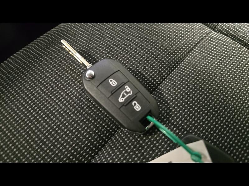 Occasion CITROEN Berlingo Van M 650kg BlueHDi 130ch S&S EAT8 Pack Premium Connect DANGEL 4*4 2025 Blanc Icy 38000 € à Nancy