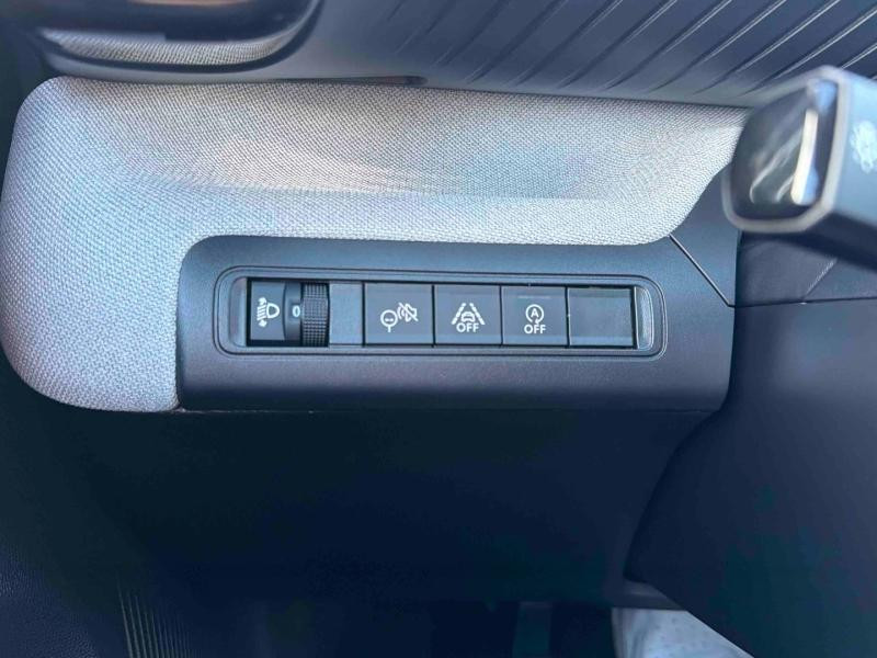 Used CITROEN C3 Aircross 1.2 Turbo 100ch PLUS 2025 Rouge Elixir (S) + Noir Perla Nera € 21990 in Nancy