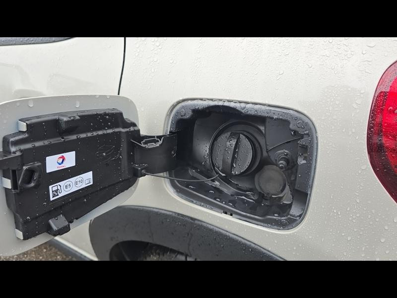 Used CITROEN C3 1.2 PureTech 110ch S&S Saint James 121g 2022 Sable (N) - Blanc Opale € 13990 in Nancy