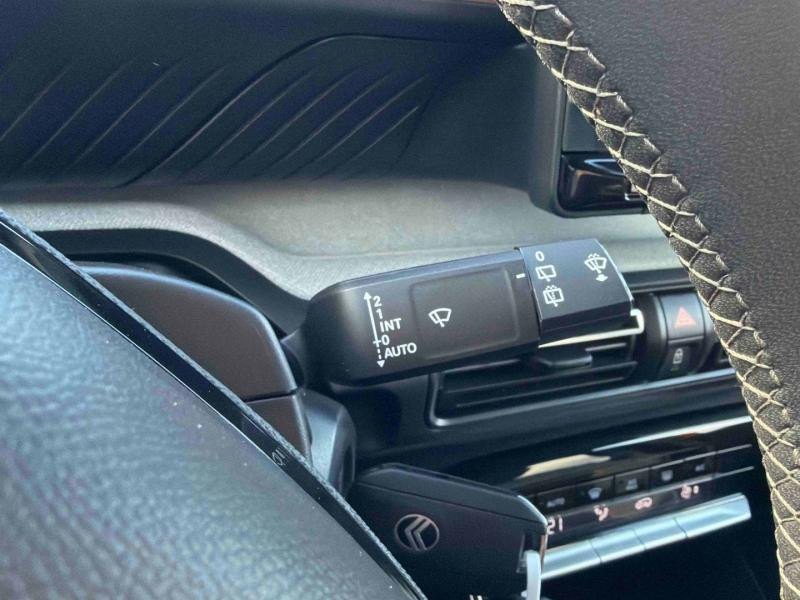 Used CITROEN C3 Aircross 1.2 Turbo 100ch PLUS 2025 Rouge Elixir (S) + Noir Perla Nera € 21990 in Nancy