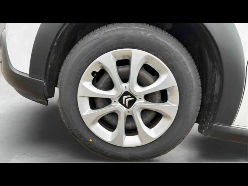 Occasion CITROEN C3 1.5 BlueHDi 100ch S&S Feel E6.d 2022 Blanc Banquise (O) - Rouge Aden 9890 € à Nancy