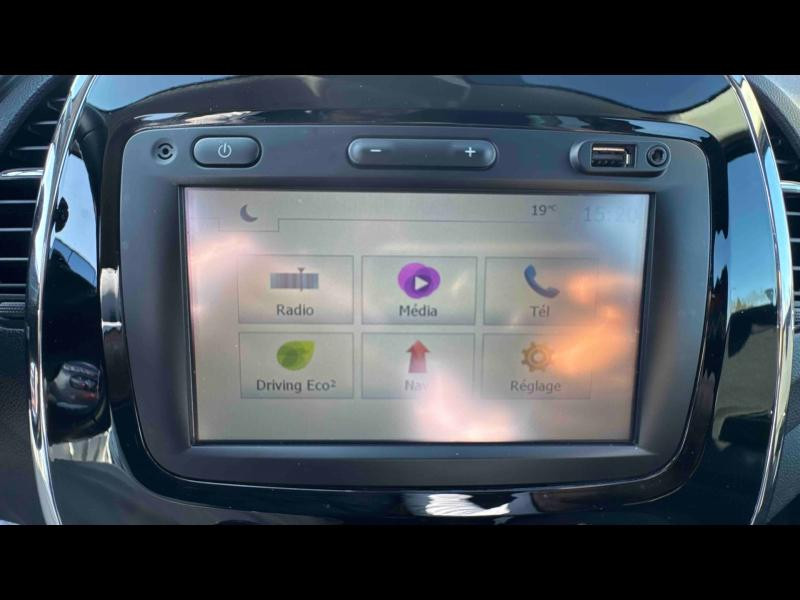 Occasion RENAULT Captur 1.2 TCe 120ch energy Intens EDC 2017 Rouge Flamme/Noir Etoilé 10490 € à Nancy