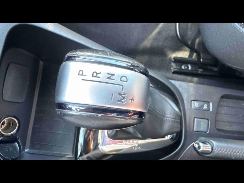 Occasion RENAULT Captur 1.2 TCe 120ch energy Intens EDC 2017 Rouge Flamme/Noir Etoilé 10490 € à Nancy