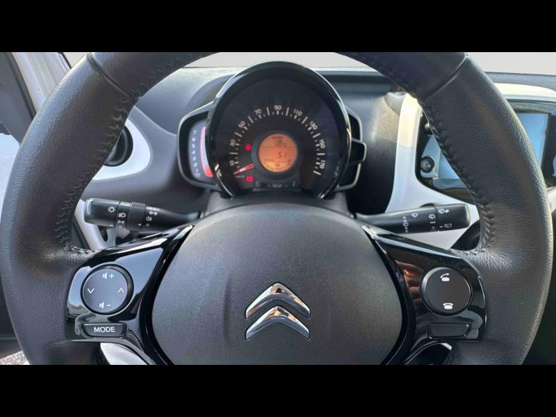 Occasion CITROEN C1 VTi 72 S&S Shine 5p E6.d 2021 Blanc Oural - Toit Emeraude Blue 11490 € à Nancy