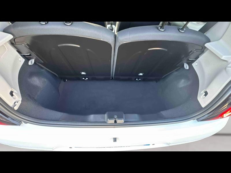 Occasion CITROEN C1 VTi 72 S&S Shine 5p E6.d 2021 Blanc Oural - Toit Emeraude Blue 11490 € à Nancy