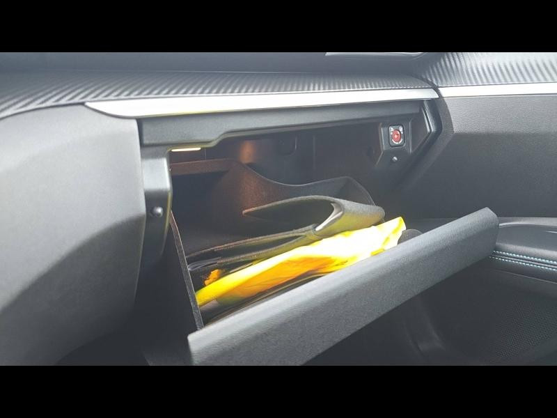 Occasion PEUGEOT 5008 Hybrid 136ch Allure Pack e-DCS6 2024 Noir Perla Nera (M) 28990 € à Nancy