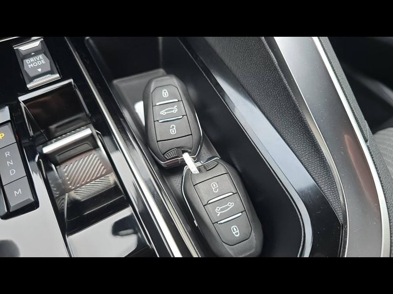 Occasion PEUGEOT 5008 Hybrid 136ch Allure Pack e-DCS6 2024 Noir Perla Nera (M) 28990 € à Nancy