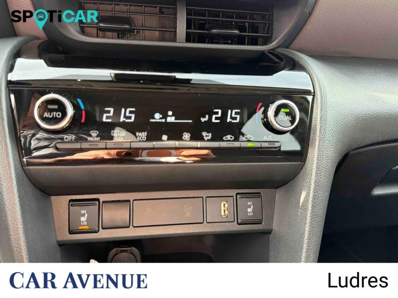 Occasion TOYOTA Yaris Cross 116h Collection MY22 2023 Or Pur/Toit Noir (M) 23490 € à Nancy