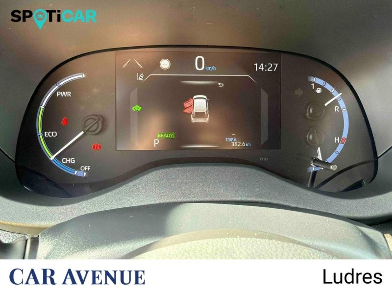 Occasion TOYOTA Yaris Cross 116h Collection MY22 2023 Or Pur/Toit Noir (M) 23490 € à Nancy