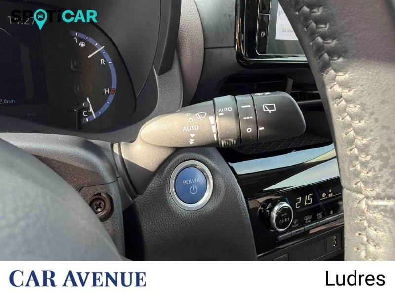 Occasion TOYOTA Yaris Cross 116h Collection MY22 2023 Or Pur/Toit Noir (M) 23490 € à Nancy