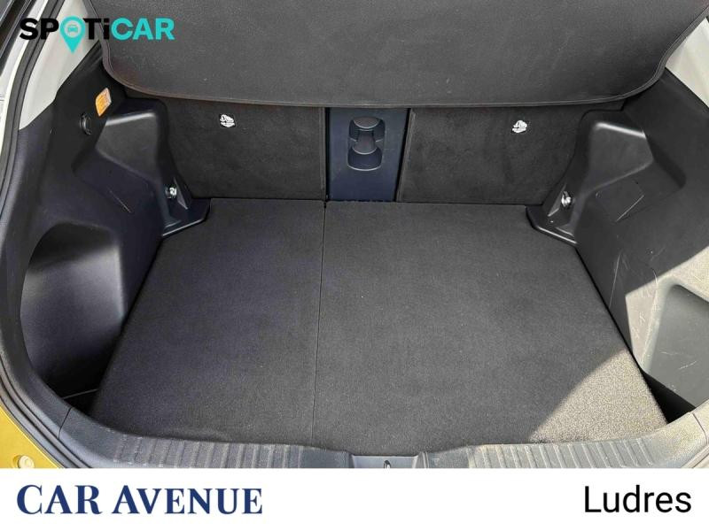 Occasion TOYOTA Yaris Cross 116h Collection MY22 2023 Or Pur/Toit Noir (M) 23490 € à Nancy