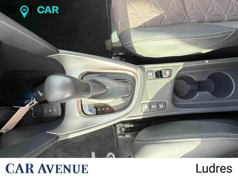 Occasion TOYOTA Yaris Cross 116h Collection MY22 2023 Or Pur/Toit Noir (M) 23490 € à Nancy