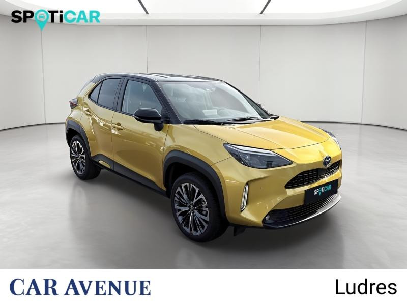 Occasion TOYOTA Yaris Cross 116h Collection MY22 2023 Or Pur/Toit Noir (M) 23490 € à Nancy