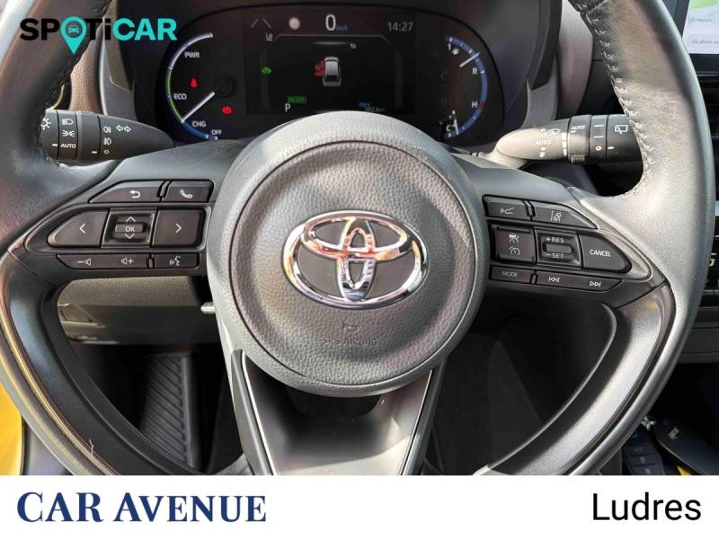 Occasion TOYOTA Yaris Cross 116h Collection MY22 2023 Or Pur/Toit Noir (M) 23490 € à Nancy