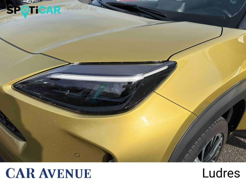 Occasion TOYOTA Yaris Cross 116h Collection MY22 2023 Or Pur/Toit Noir (M) 23490 € à Nancy