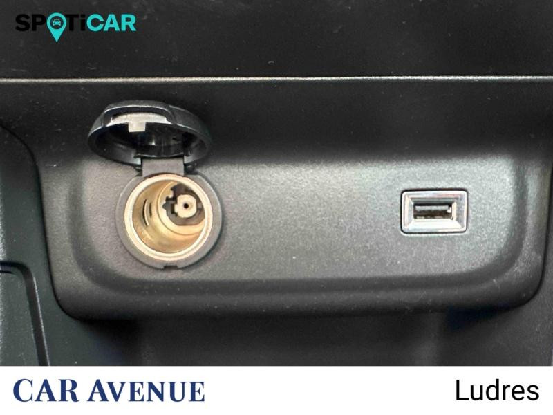 Occasion CITROEN C3 1.2 PureTech 83ch S&S Feel Pack 2021 Gris Platinium (M) - Bleu Emeraude 10990 € à Nancy