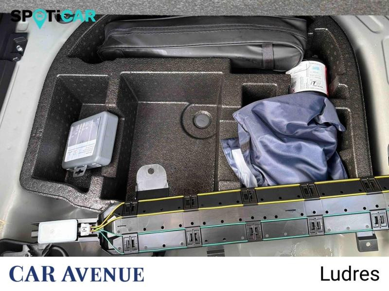 Occasion TOYOTA Yaris Cross 116h Collection MY22 2023 Or Pur/Toit Noir (M) 23490 € à Nancy