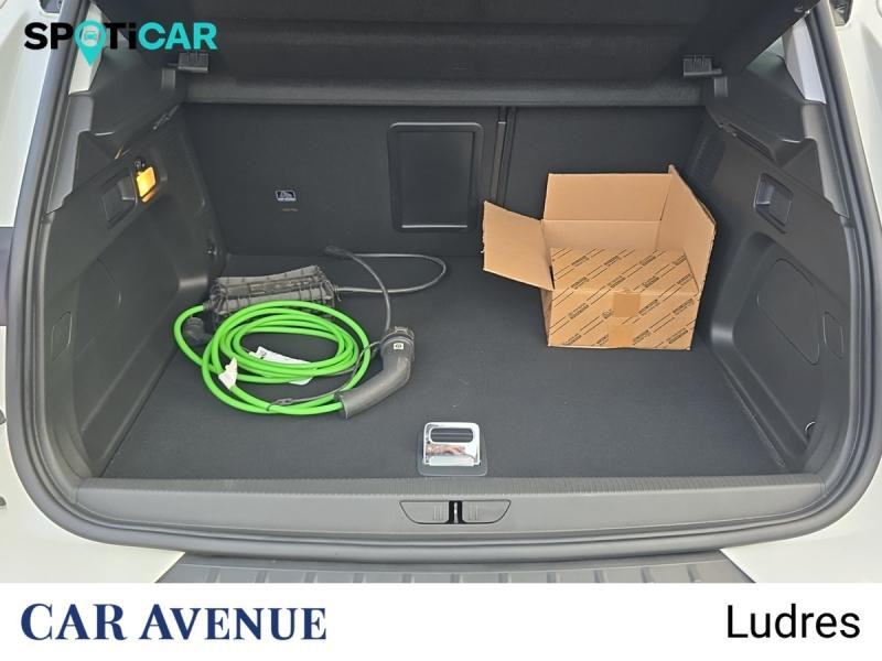 Used OPEL Grandland X Hybrid4 300ch Ultimate 2021 Toit+rétros ext noir/Blanc Perle € 21990 in Nancy