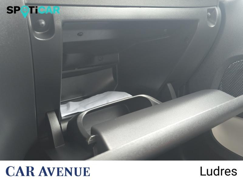 Occasion CITROEN C3 PureTech 82ch Shine S&S E6.d 2019 Rouge Rubi - Noir Onyx 8990 € à Nancy