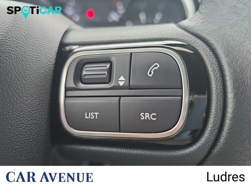 Occasion CITROEN C3 PureTech 82ch Shine S&S E6.d 2019 Rouge Rubi - Noir Onyx 8990 € à Nancy