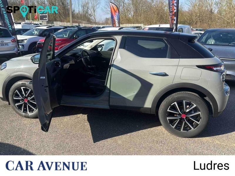 Used DS DS 3 1.2 PureTech 100ch Performance Line 2024 Blanc € 19990 in Nancy