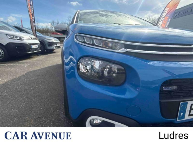 Used CITROEN C3 PureTech 82ch Shine 2017 Cobalt Blue - Blanc Opale € 8990 in Nancy