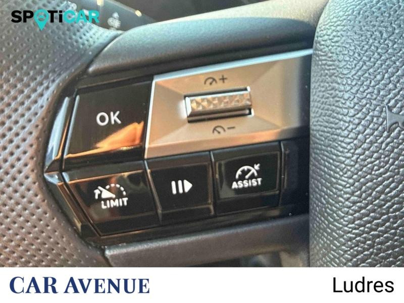 Used DS DS 3 1.2 PureTech 100ch Performance Line 2024 Blanc € 19990 in Nancy