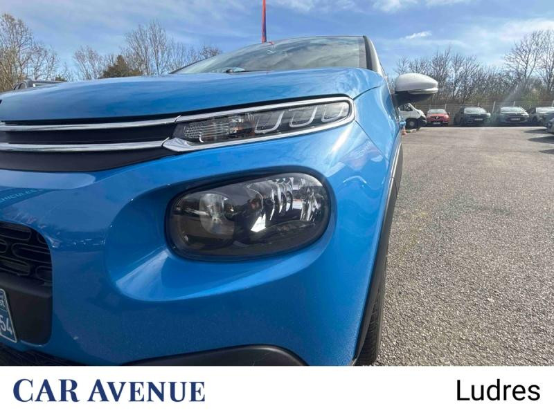 Used CITROEN C3 PureTech 82ch Shine 2017 Cobalt Blue - Blanc Opale € 8990 in Nancy