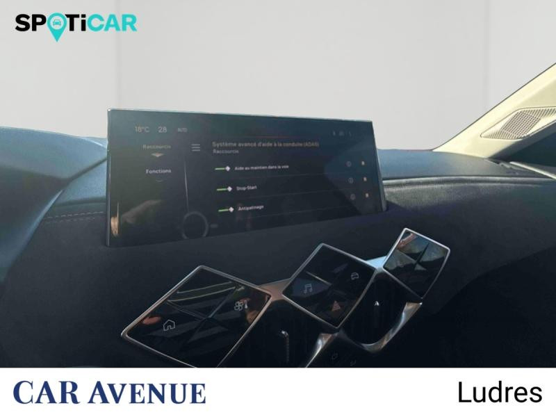 Used DS DS 3 1.2 PureTech 100ch Performance Line 2024 Blanc € 19990 in Nancy