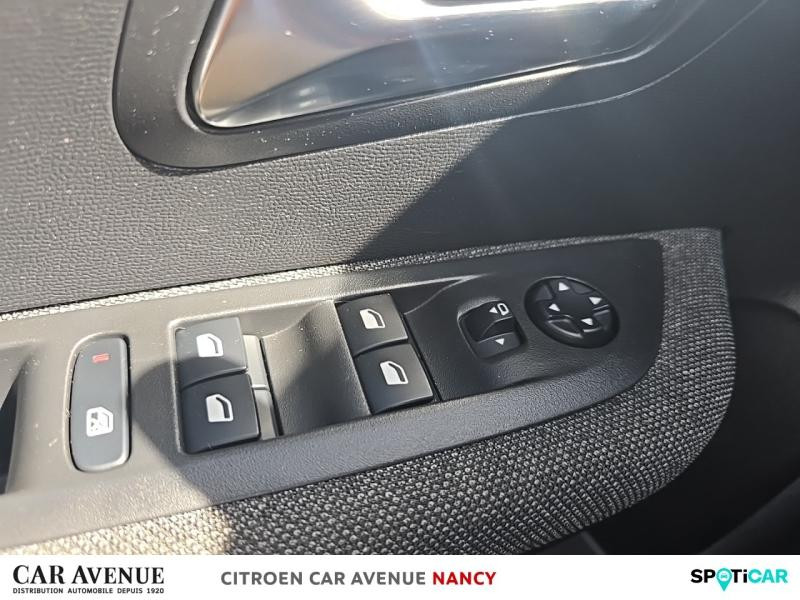 Used PEUGEOT 208 1.2 PureTech 75ch S&S Style 2021 Rouge Elixir (V) € 11990 in Nancy