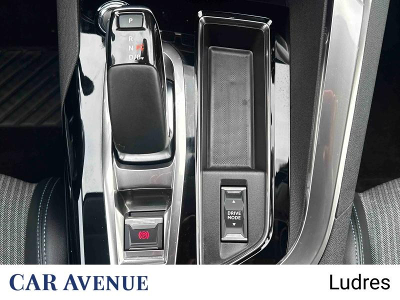 Occasion PEUGEOT 3008 HYBRID 225ch Allure e-EAT8 2022 Gris Platinium (M) 21690 € à Nancy
