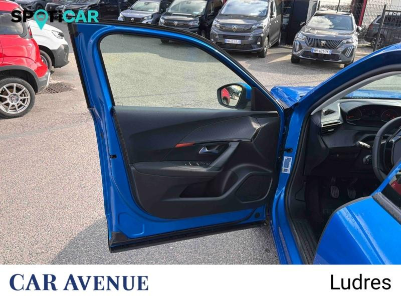 Occasion PEUGEOT 2008 1.2 PureTech 100ch S&S Active 2021 Bleu Vertigo (S) 14490 € à Nancy