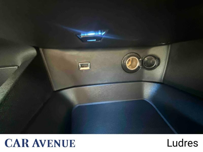 Occasion PEUGEOT 3008 HYBRID 225ch Allure e-EAT8 2022 Gris Platinium (M) 21690 € à Nancy